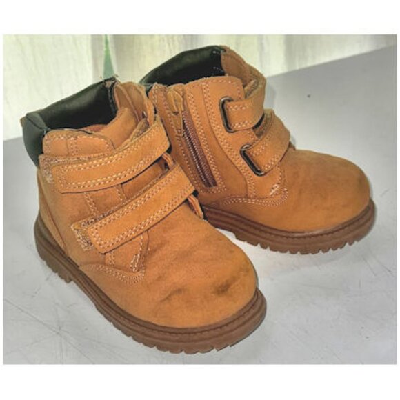 4 pair Kids Shoes, Wonder Nation, Sperry, Sneakers/Workboots, Size 5 & 6 - Picture 2 of 7